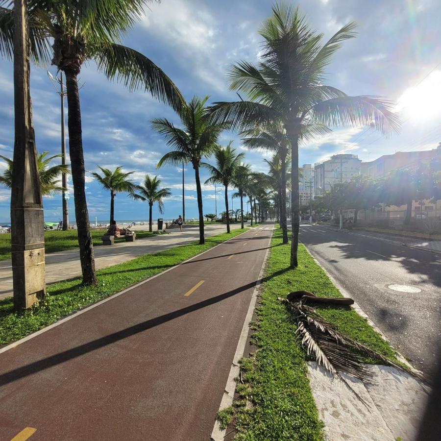 Kitnet Frente Pro Mar Em Vila Caicara, Portaria 24 Hs E Wifi ปรายากรันเด ภายนอก รูปภาพ